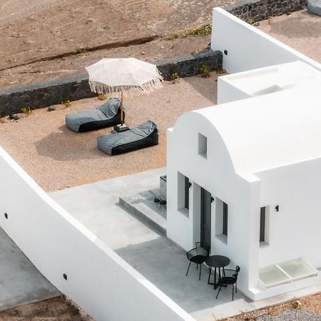 Akri Suites Vourvoúlos エクステリア 写真