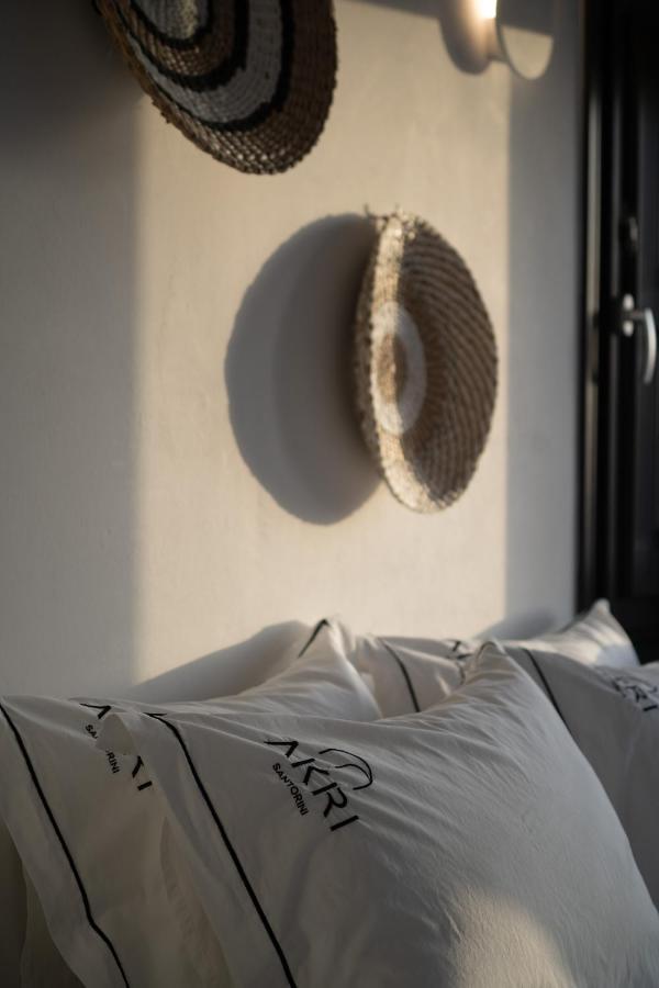 Akri Suites Vourvoúlos エクステリア 写真