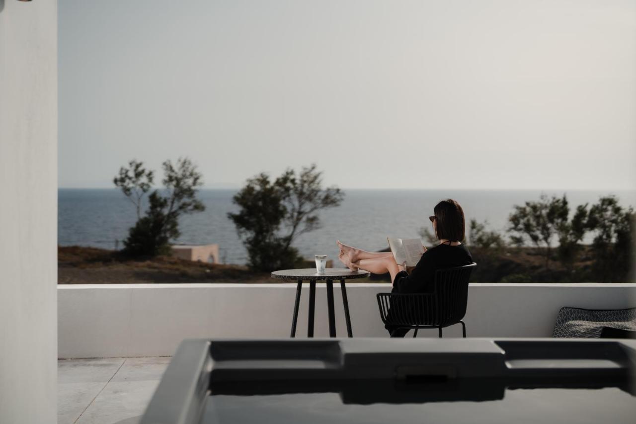 Akri Suites Vourvoúlos エクステリア 写真