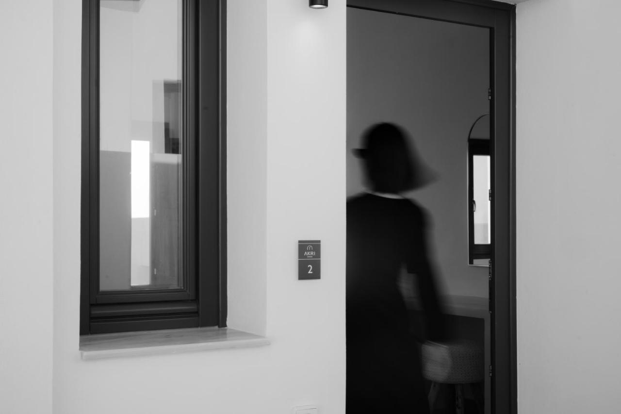 Akri Suites Vourvoúlos エクステリア 写真