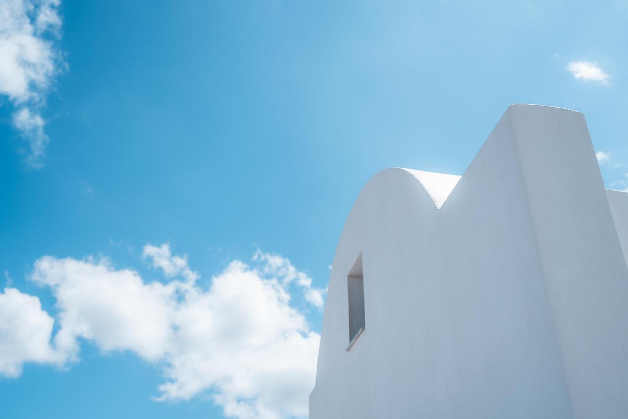 Akri Suites Vourvoúlos エクステリア 写真