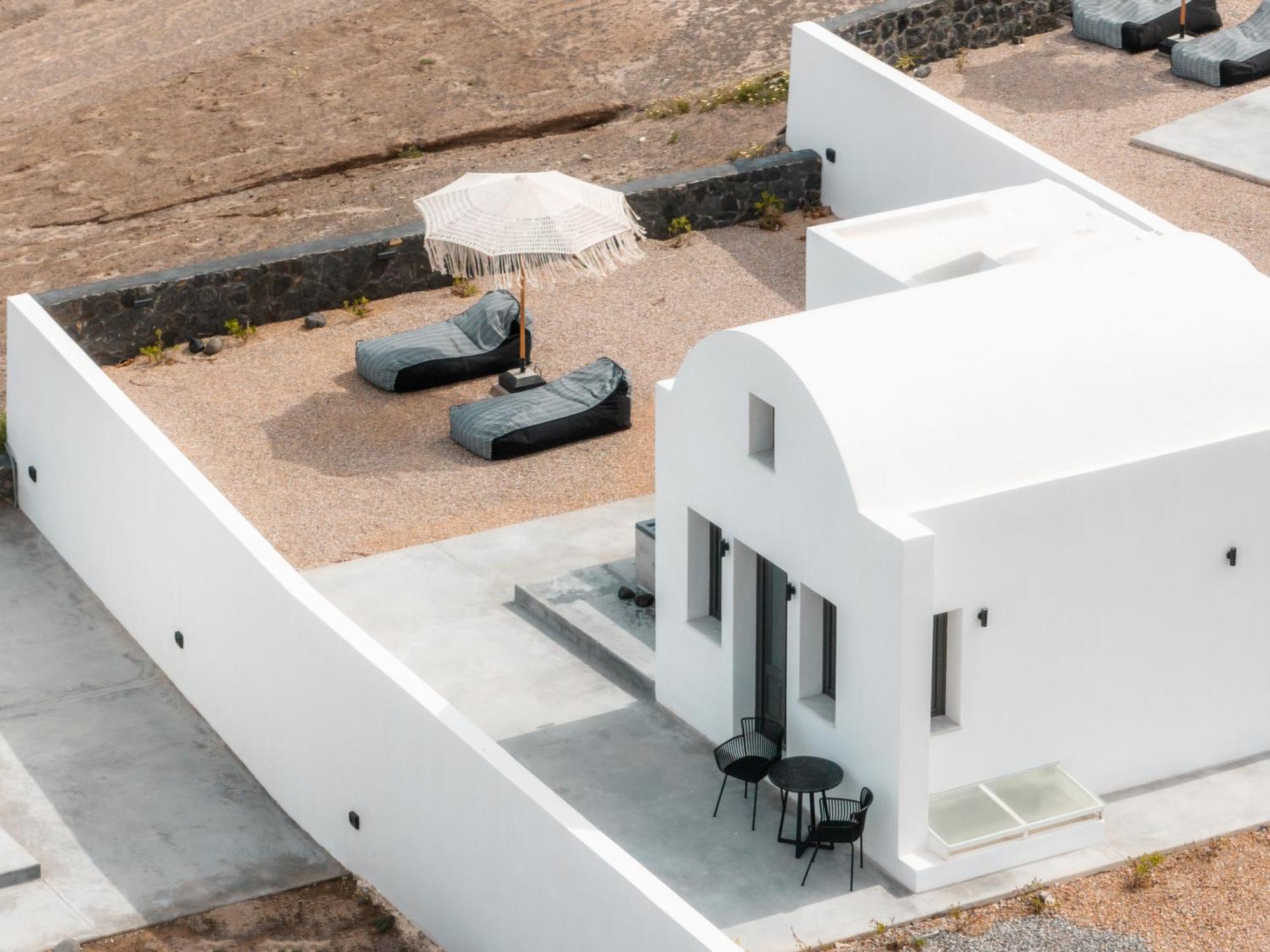 Akri Suites Vourvoúlos エクステリア 写真